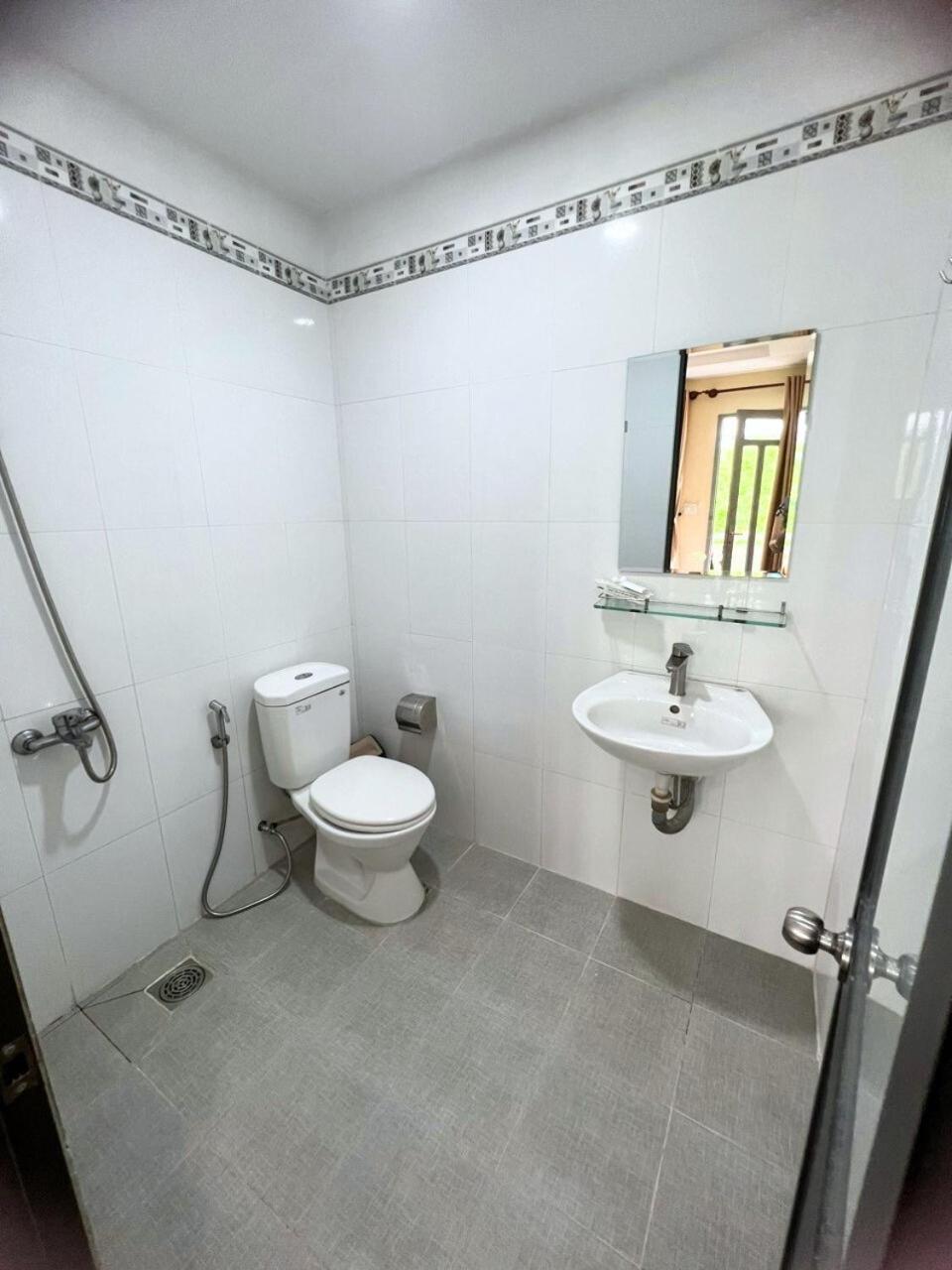 Truong Chinh Sach Cong Va Phat Trien Nong Thon Ho Chi Minh City Exterior photo